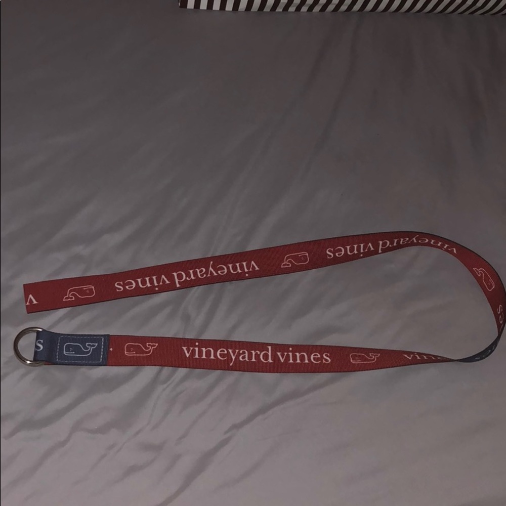 Vineyard Vines belt